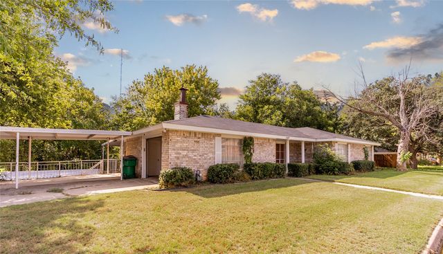 1103 Miller Street, Bowie, TX 76230