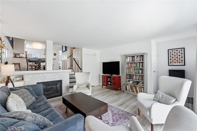 2112 Warfield 10, Redondo Beach, CA 90278