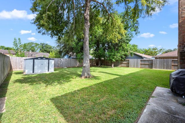 6514 Vialinda Drive, Houston, TX 77083