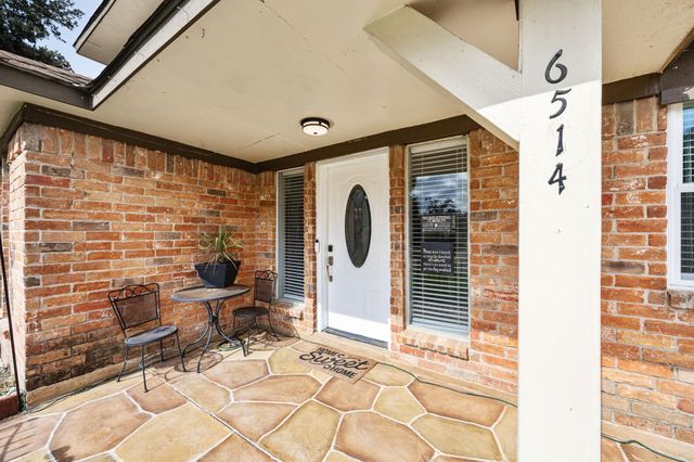 6514 Vialinda Drive, Houston, TX 77083