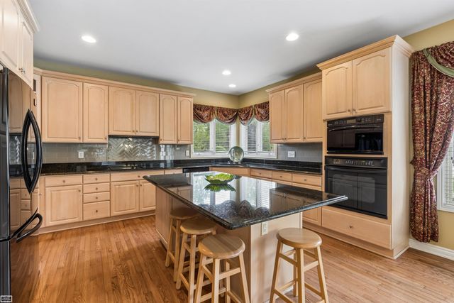 14777 Sparrow Drive, Shelby Twp, MI 48315