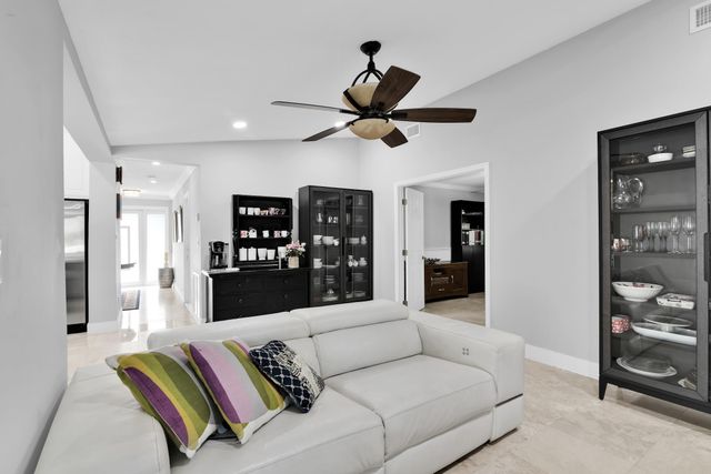 1380 NW 93rd Terrace, Plantation, FL 33322