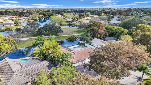 1380 NW 93rd Terrace, Plantation, FL 33322
