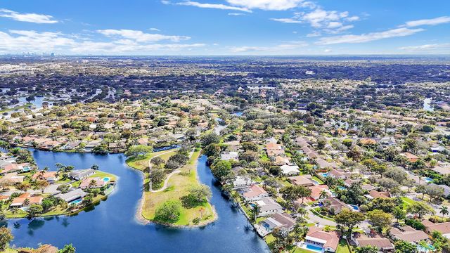 1380 NW 93rd Terrace, Plantation, FL 33322