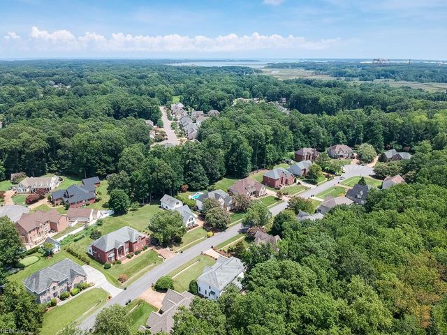 706 Kanawah RN, Yorktown, VA 23693