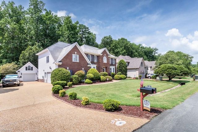 706 Kanawah RN, Yorktown, VA 23693