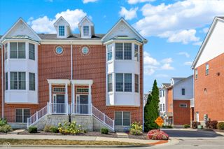 70 Guilford Trail Drive 1, Carmel, IN 46032