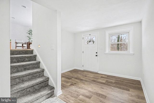 857 TWIN OAKS DR, Hummelstown, PA 17036