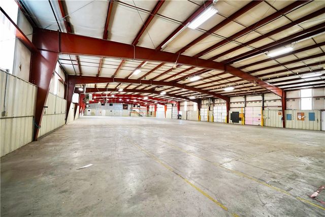 1821 S 1st Street, Rogers, AR 72756