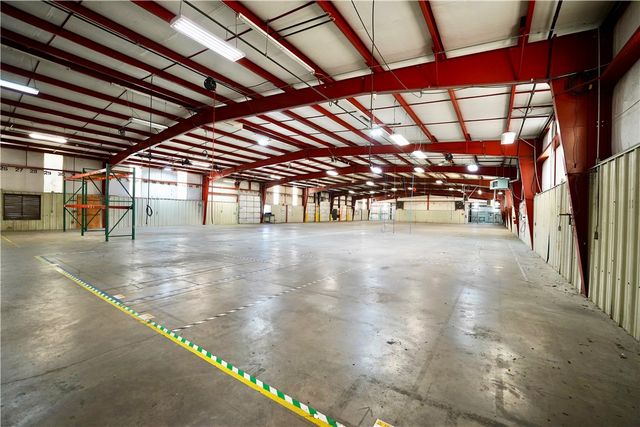 1821 S 1st Street, Rogers, AR 72756