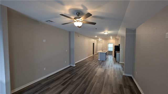 433 Webb St, Corpus Christi, TX 78418