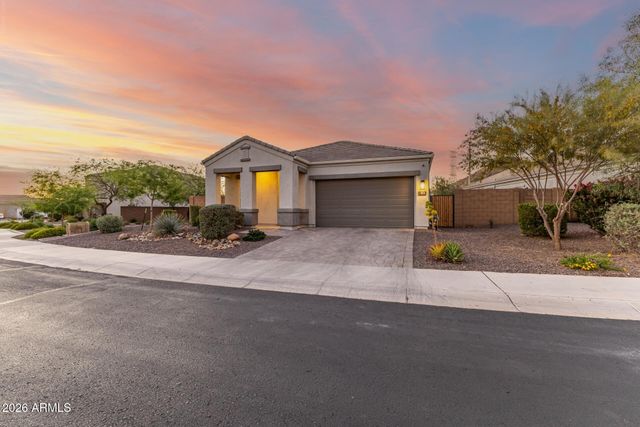 2314 E QUESTA Drive, Phoenix, AZ 85024