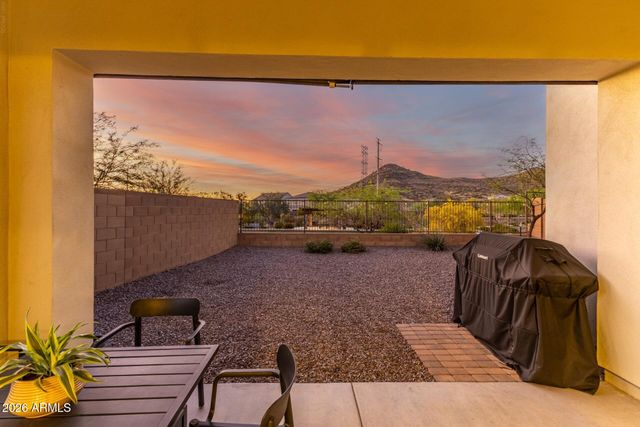 2314 E QUESTA Drive, Phoenix, AZ 85024