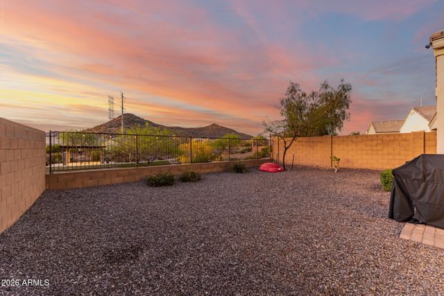 2314 E QUESTA Drive, Phoenix, AZ 85024