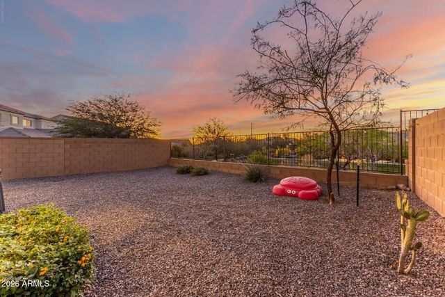 2314 E QUESTA Drive, Phoenix, AZ 85024