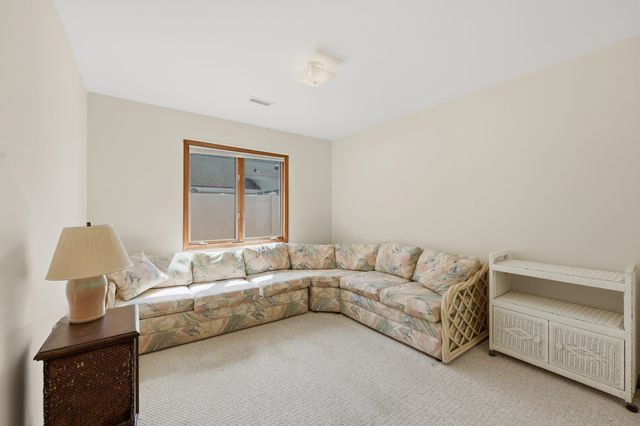 879 Kittiwake Ln., Murrells Inlet, SC 29576