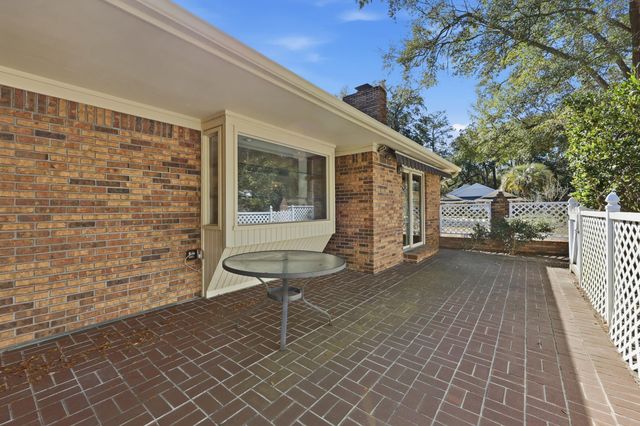 879 Kittiwake Ln., Murrells Inlet, SC 29576