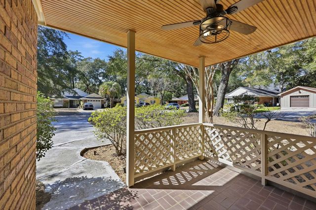 879 Kittiwake Ln., Murrells Inlet, SC 29576
