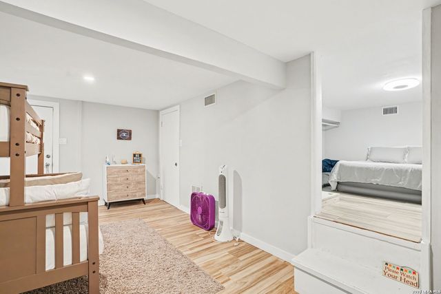 1820 Triple Peak, Canyon Lake, TX 78133