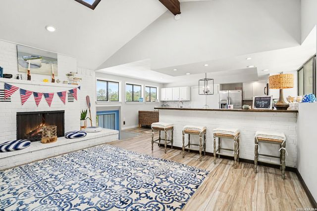 1820 Triple Peak, Canyon Lake, TX 78133