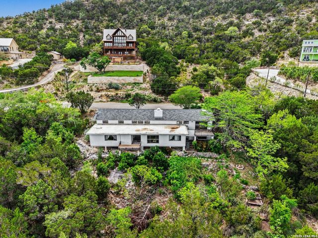 1820 Triple Peak, Canyon Lake, TX 78133