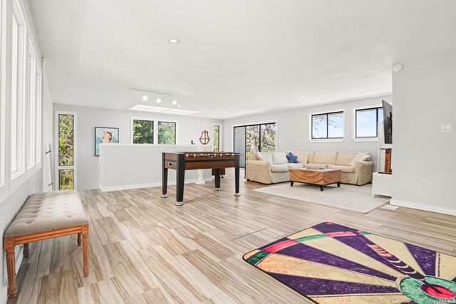 1820 Triple Peak, Canyon Lake, TX 78133