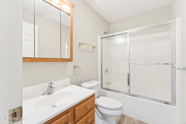 183 Trentwood Drive, Crossville, TN 38558