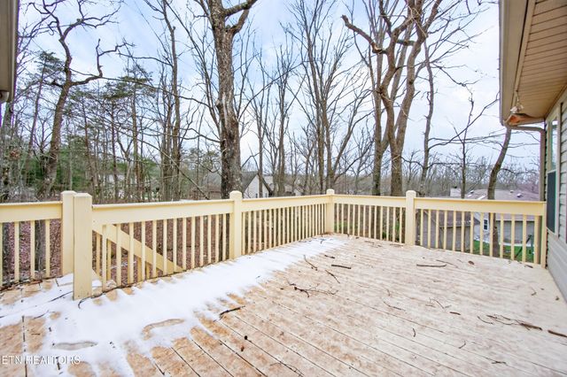 183 Trentwood Drive, Crossville, TN 38558
