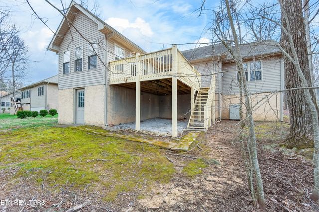183 Trentwood Drive, Crossville, TN 38558