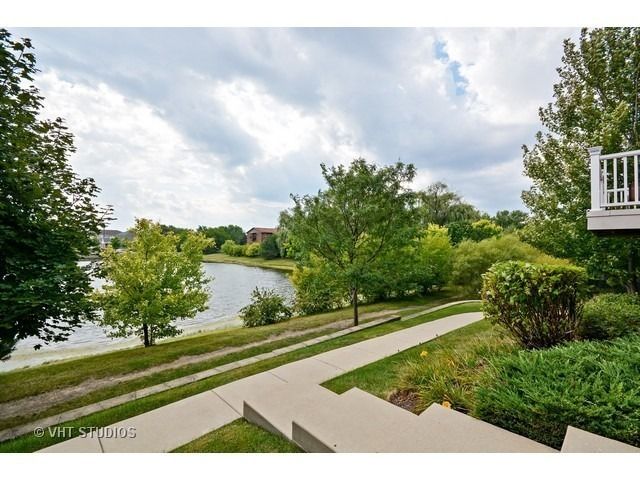 1949 OXLEY Circle 1949, Naperville, IL 60563