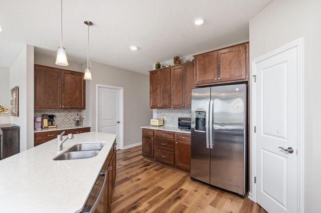 1157 Fabel Lane, Waconia, MN 55387