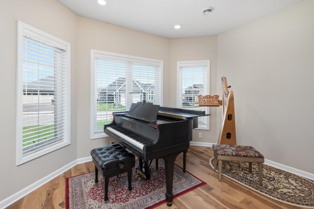 1157 Fabel Lane, Waconia, MN 55387