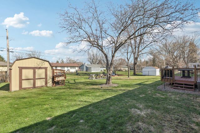 4740 Virginia Avenue N, New Hope, MN 55428