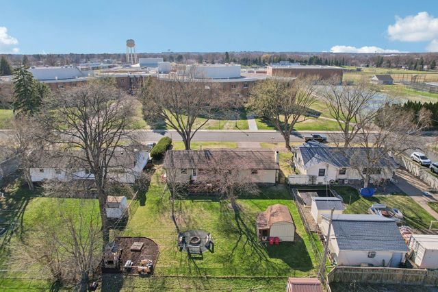 4740 Virginia Avenue N, New Hope, MN 55428