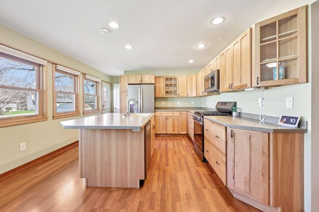 4740 Virginia Avenue N, New Hope, MN 55428