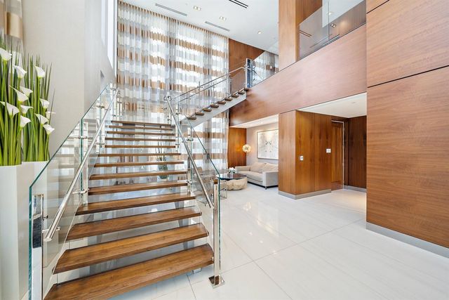 3730 N Ocean Drive 9d, Singer Island, FL 33404