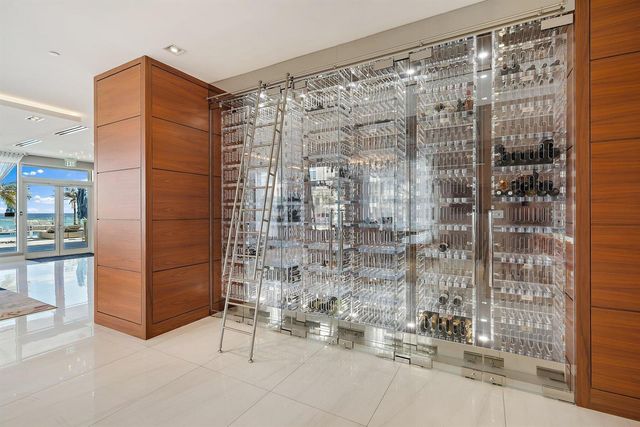 3730 N Ocean Drive 9d, Singer Island, FL 33404