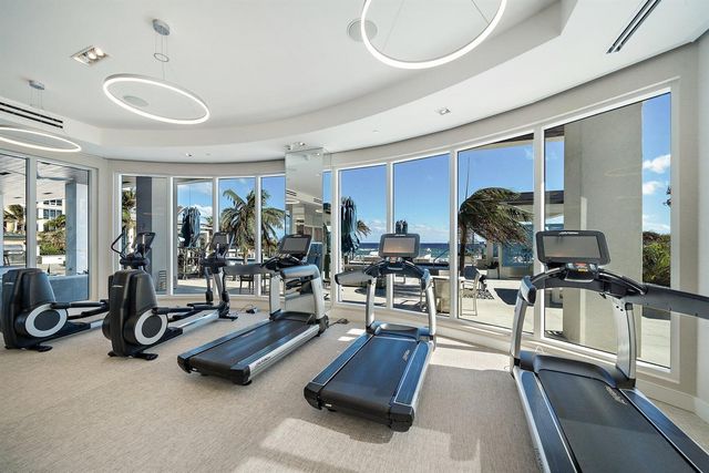 3730 N Ocean Drive 9d, Singer Island, FL 33404