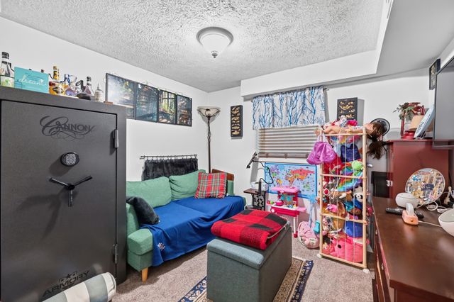 6 Hart Avenue, Winchester, KY 40391