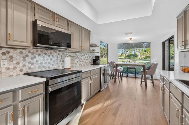 29448 AZALEA LANE, Wesley Chapel, FL 33543