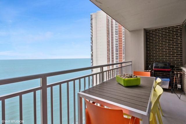 6145 N SHERIDAN Road 28D, Chicago, IL 60660