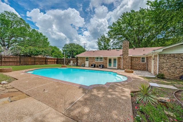 4325 Keeter Drive, North Richland Hills, TX 76180