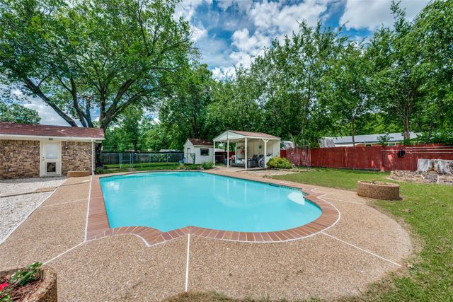 4325 Keeter Drive, North Richland Hills, TX 76180