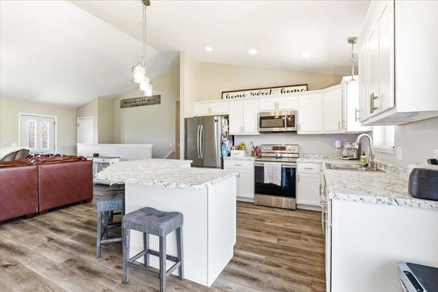 1421 21st Street, Baraboo, WI 53913