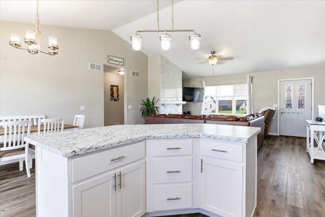 1421 21st Street, Baraboo, WI 53913