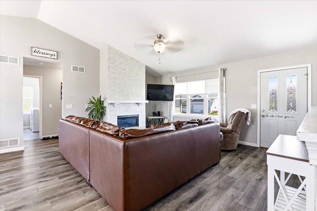 1421 21st Street, Baraboo, WI 53913