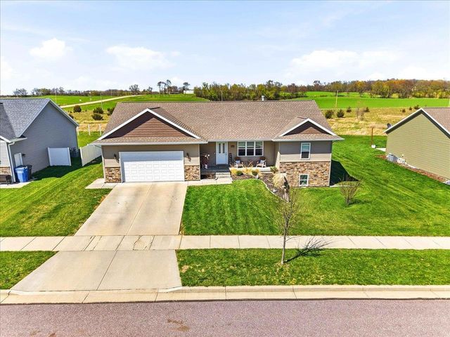 1421 21st Street, Baraboo, WI 53913