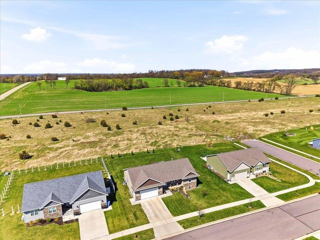 1421 21st Street, Baraboo, WI 53913
