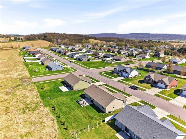 1421 21st Street, Baraboo, WI 53913