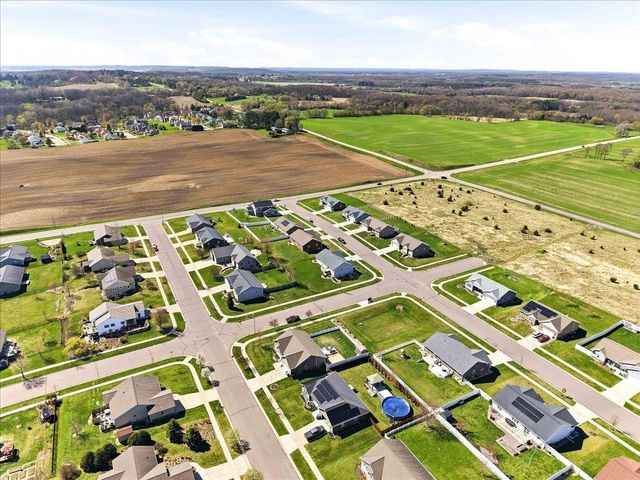 1421 21st Street, Baraboo, WI 53913